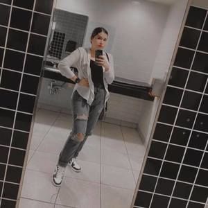 Meet your Posher, Fabi